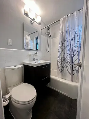 Sold by Remax 1st Choice | media 13