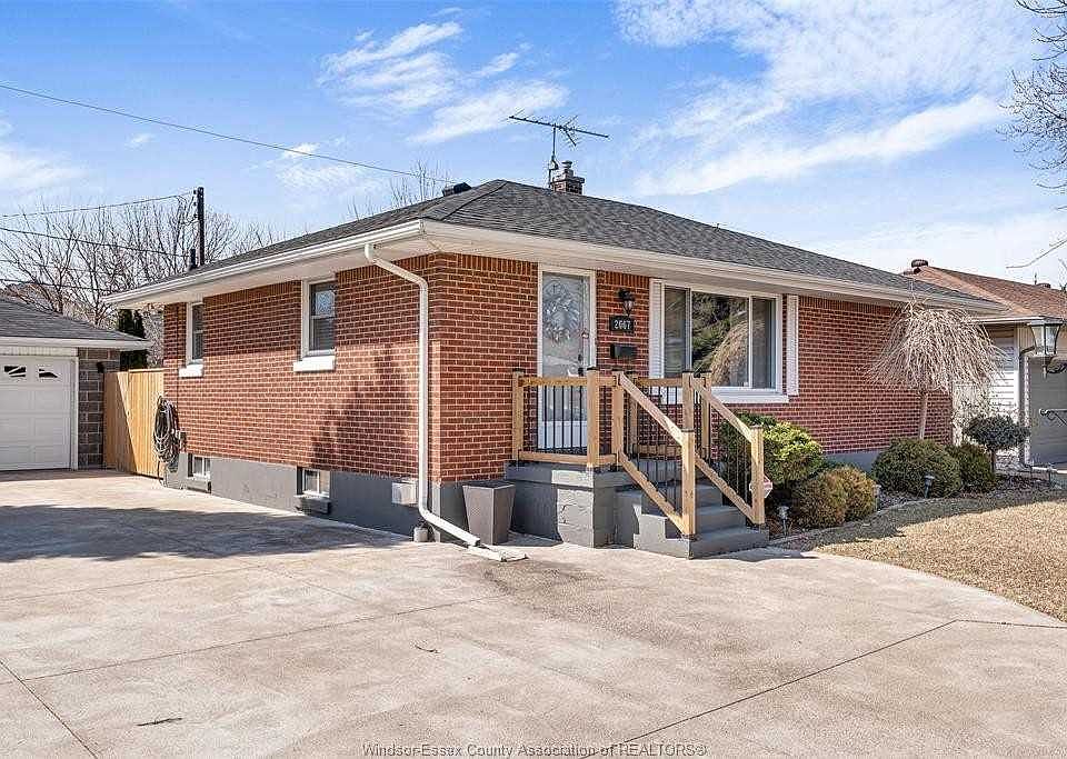 1st image of 2667 Askin Ave