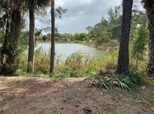 9555 87th Pl, Vero Beach, FL 32967