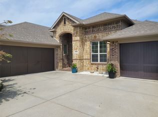 1909 Maggis Meadow Ln, Rowlett, TX 75089