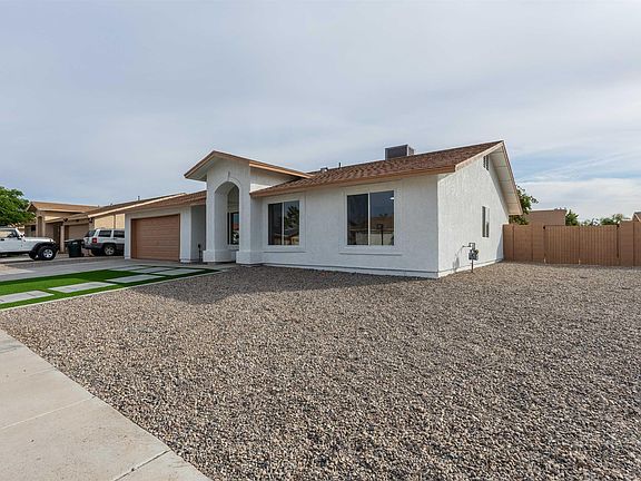3rd image of 11453 E 26th Ln