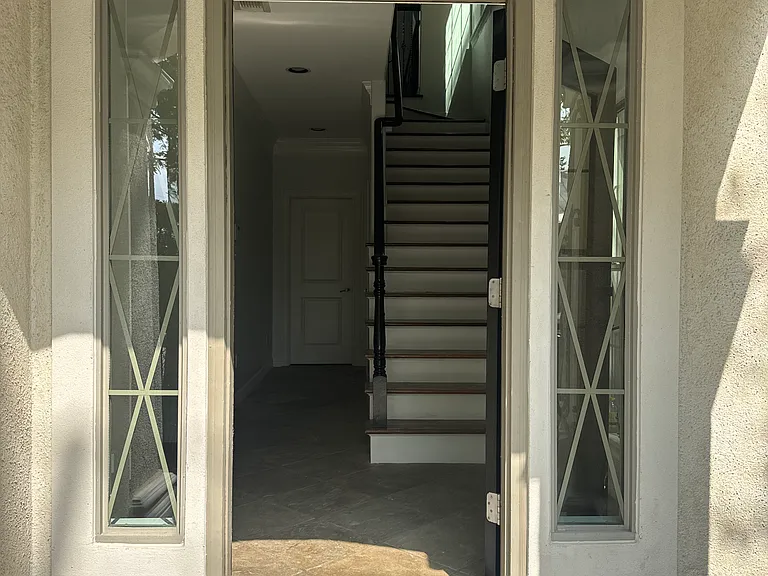 2810 Helena St — Photo 22