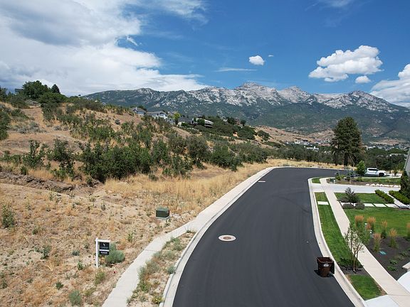 5th image of 435 Soldier Circle Cir