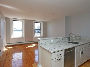 189 Webster St #222, Boston, MA 02128