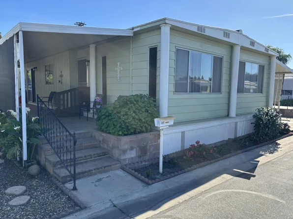 225 N Akers Street #121, Visalia, CA 93291