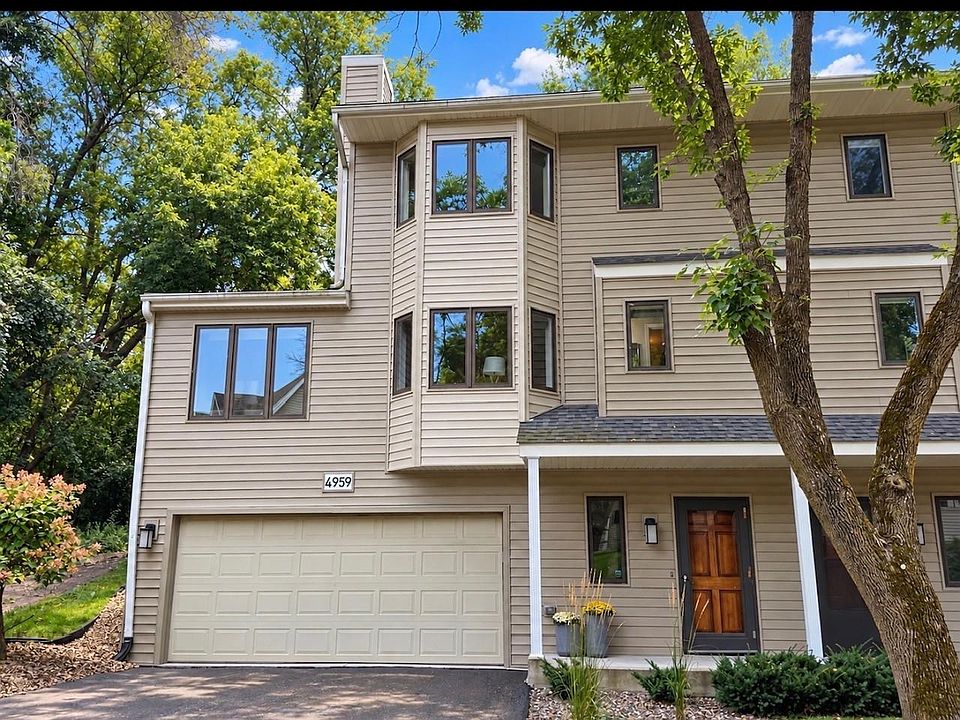1st image of 4959 W End Ln