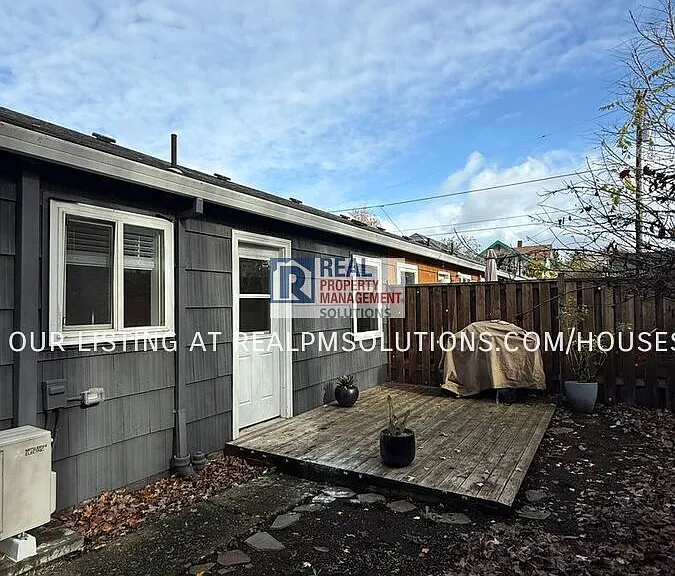 5025 NE 17th Ave — Photo 46