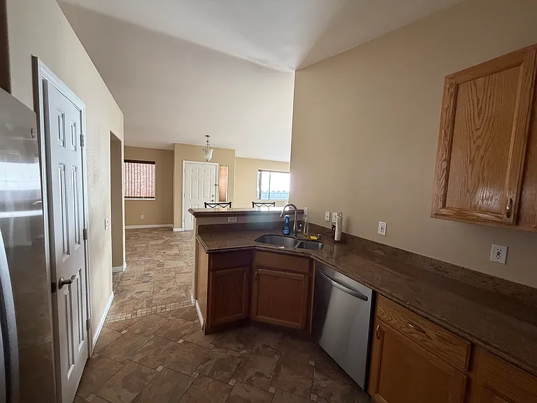 2108 Sunset Vista Ave — Photo 7