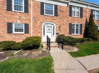 1560 Trailwood Path, Bloomfield Hills, MI 48301