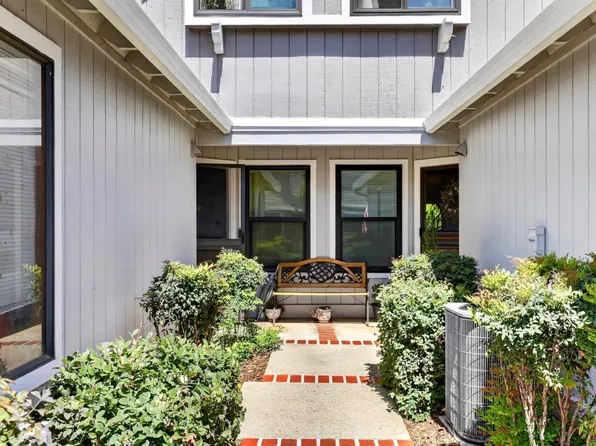 17074 Creekside Cir, Morgan Hill, CA 95037