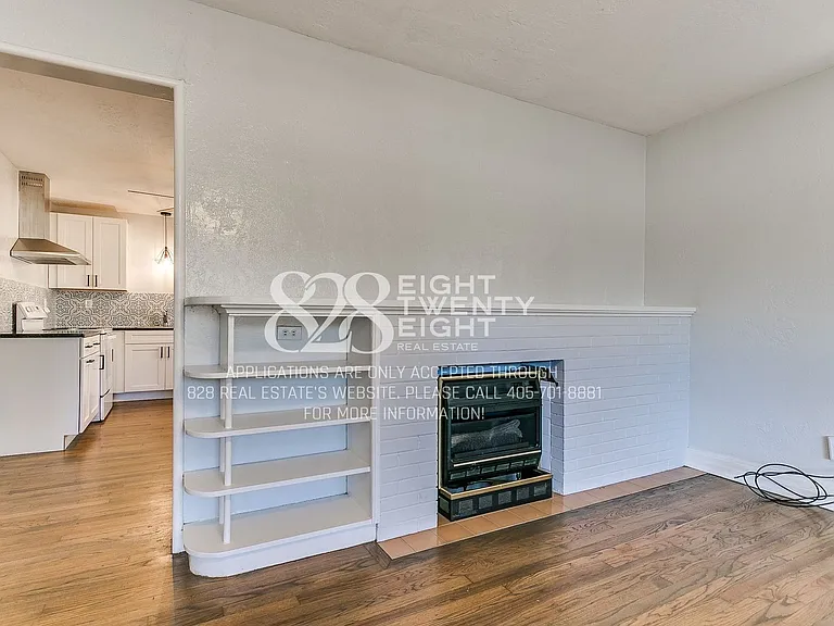 930 Miller Ave — Photo 15