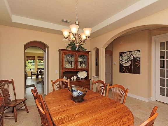 3rd image of 4952 Pointe O Woods Dr