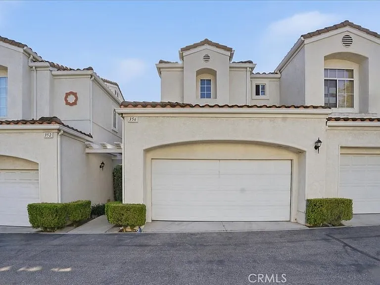356 Carrione Ct — Photo 13