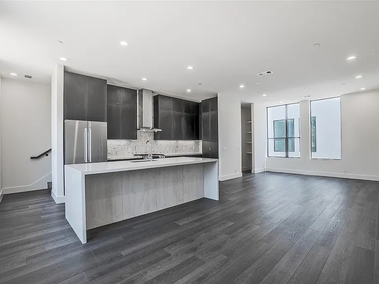 4322 Roseland Ave #3 — Photo 23
