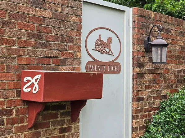 28 Trotter Mill Close, Ashland, VA 23005