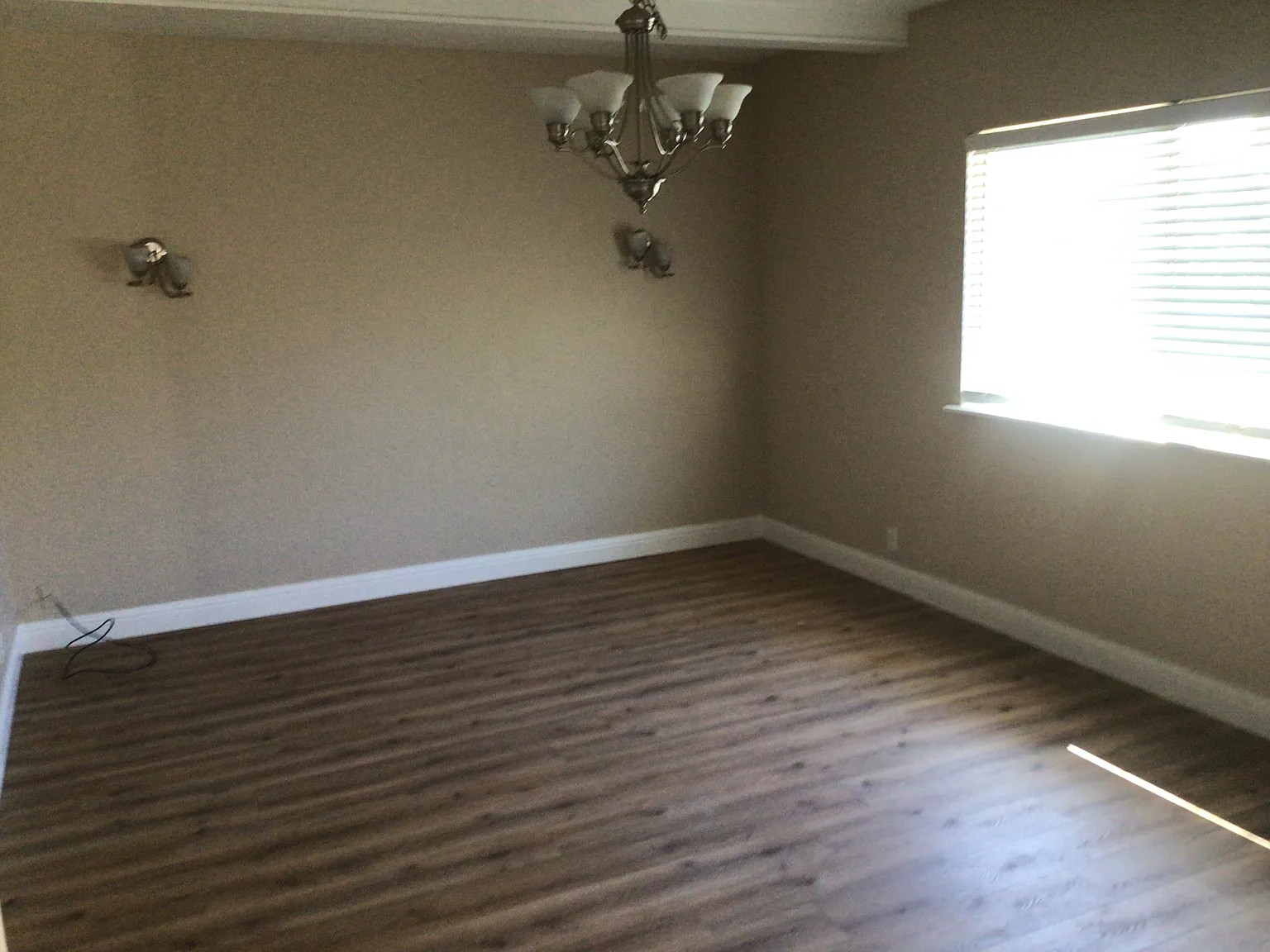 3 bed, 1560 sqft, $2,475 — Photo 2