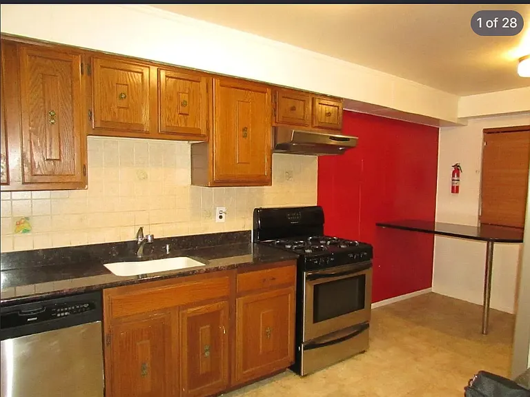 102 Sharon Garden Ct #102 — Photo 1