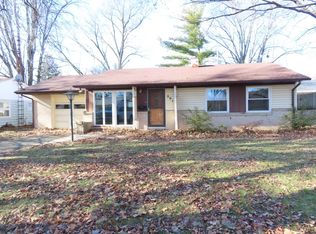 201 N Bittersweet Ln, Muncie, IN 47304