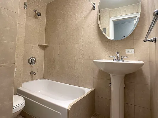 Rented by Tourma Realty LLC | media 22