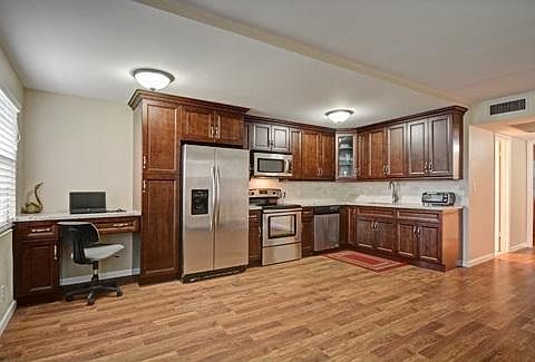 1st image of 402 Tilford S