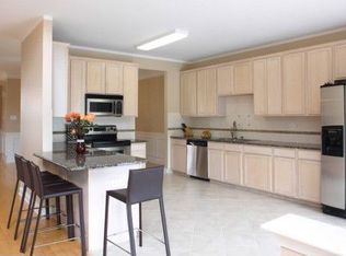 39 Wellington Rd, Newtown, PA 18940