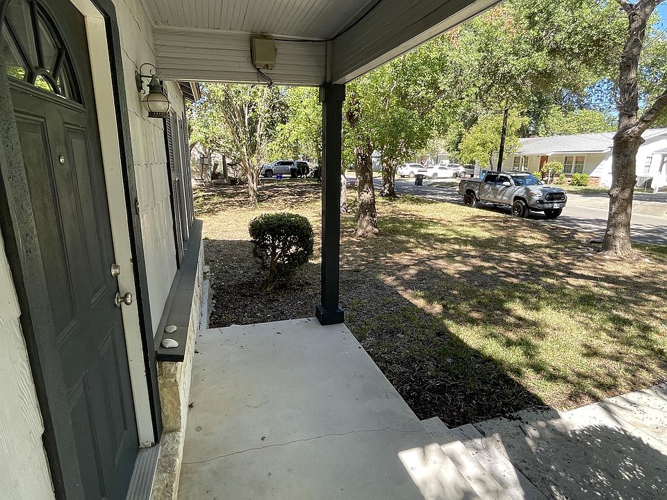 1st image of 935 Allen Ave