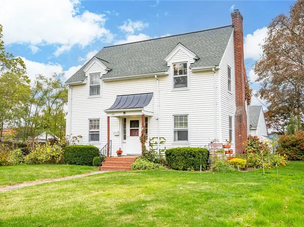 124 Hoover Rd, Rochester, NY 14617