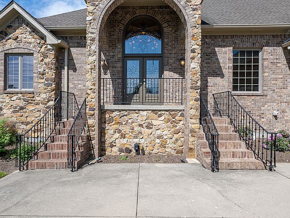 4th image of 4890 Benthaven Dr E