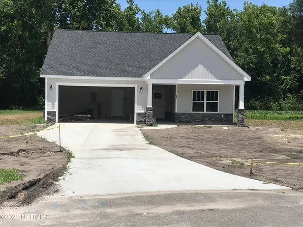 131 Lacarol Street, Rose Hill, NC 28458