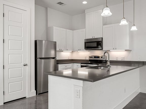 3rd image of 307 San Salvador Ave #101