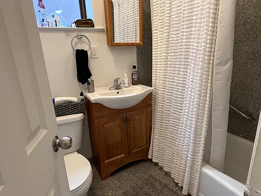 Rented by J PRESTON AND ASSOCIATES INC | media 16