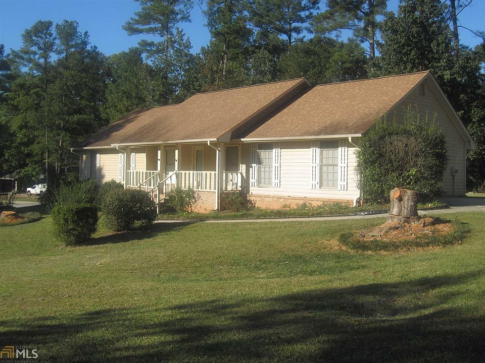 1st image of 604 Edgewater Cir SE