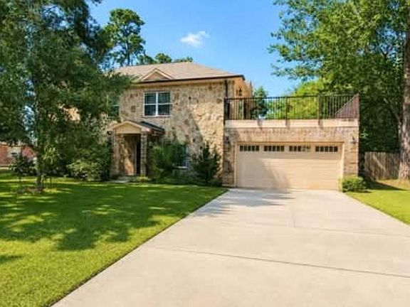2nd image of 305 Hill Brook Ln