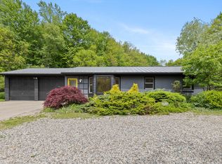 2019 Laraway Lake Dr SE, Grand Rapids, MI