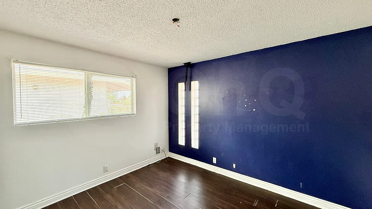 2 bed, 1.0 bath, 800 sqft, $1,999 — Photo 4