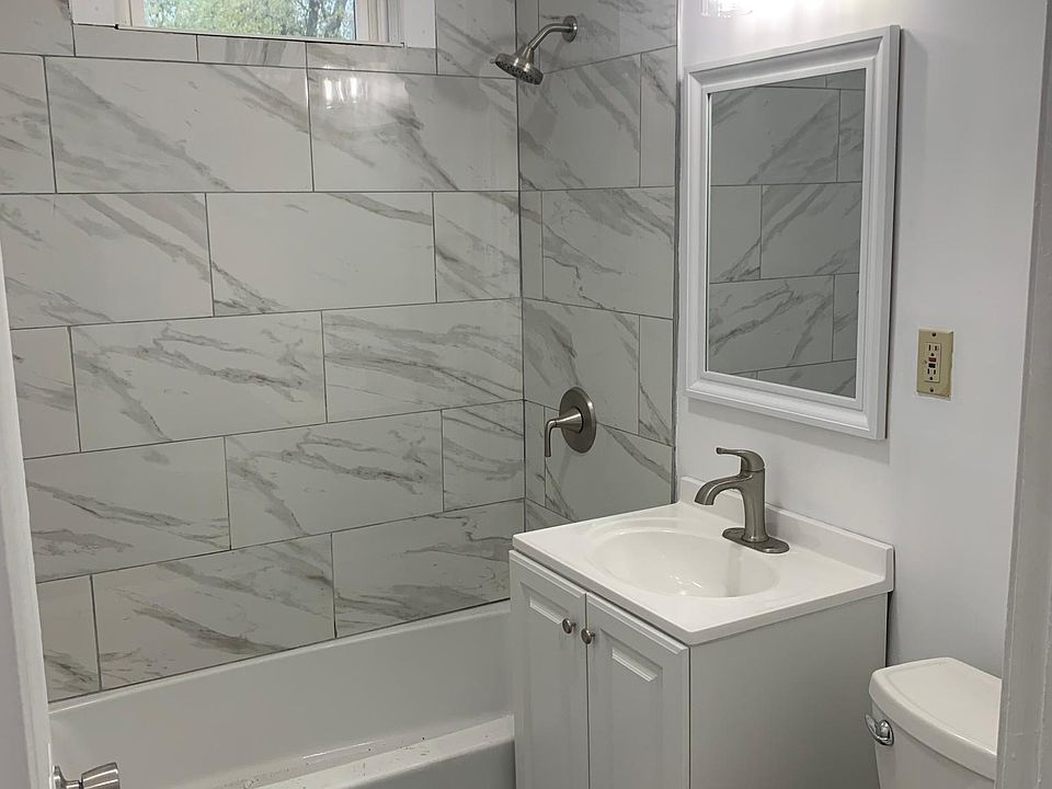 Modern looking bathroom renovated in Oct 2021