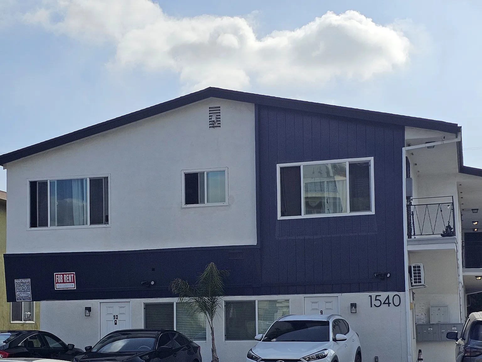 1540 S Orange Grove Ave — Photo 2