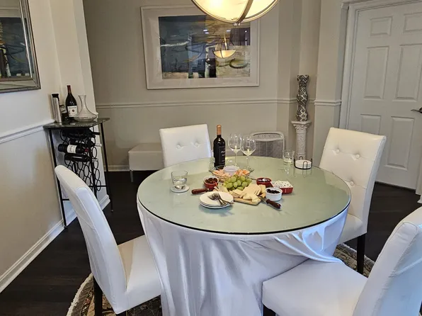 6481 Cheyenne Dr Unit 203, Alexandria, VA 22312