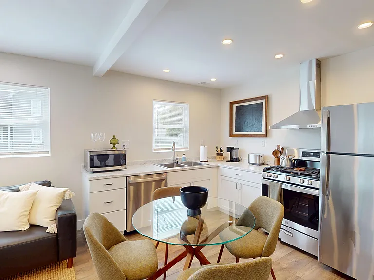3912 S Landess St — Photo 5