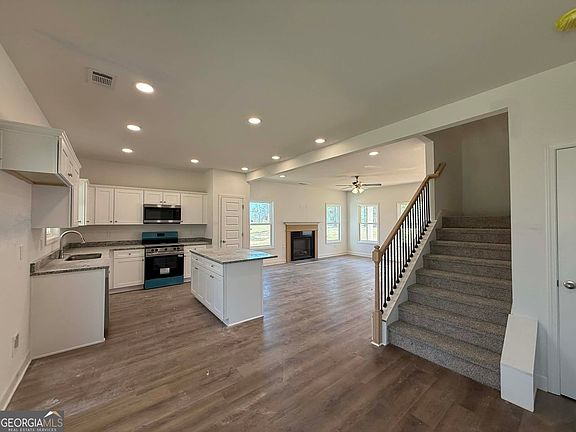 4th image of 205 Yancey Rd