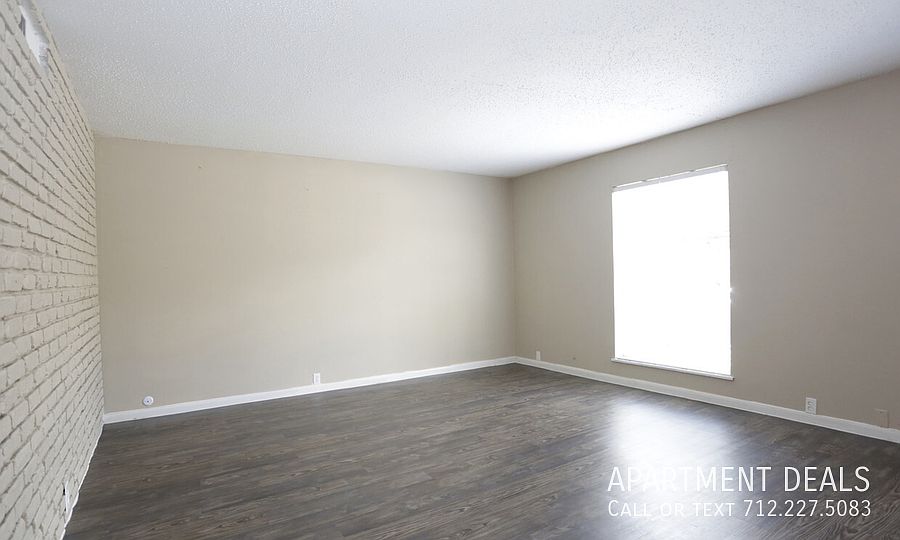 1st image of 5428 Elm St #3437