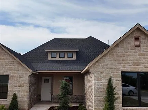 8229 Waxwing Way, Guthrie, OK 73044