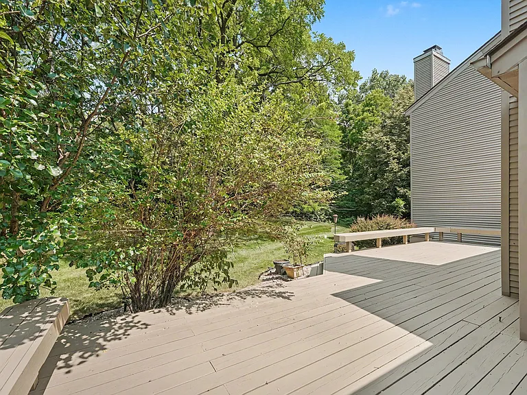 701 Charing Ct — Photo 6