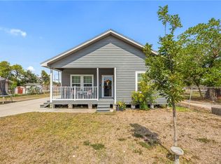 613 E Avenue H, Robstown, TX 78380