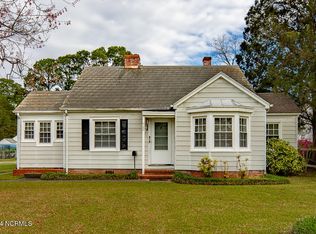 1904 Wilson St, New Bern, NC 28560