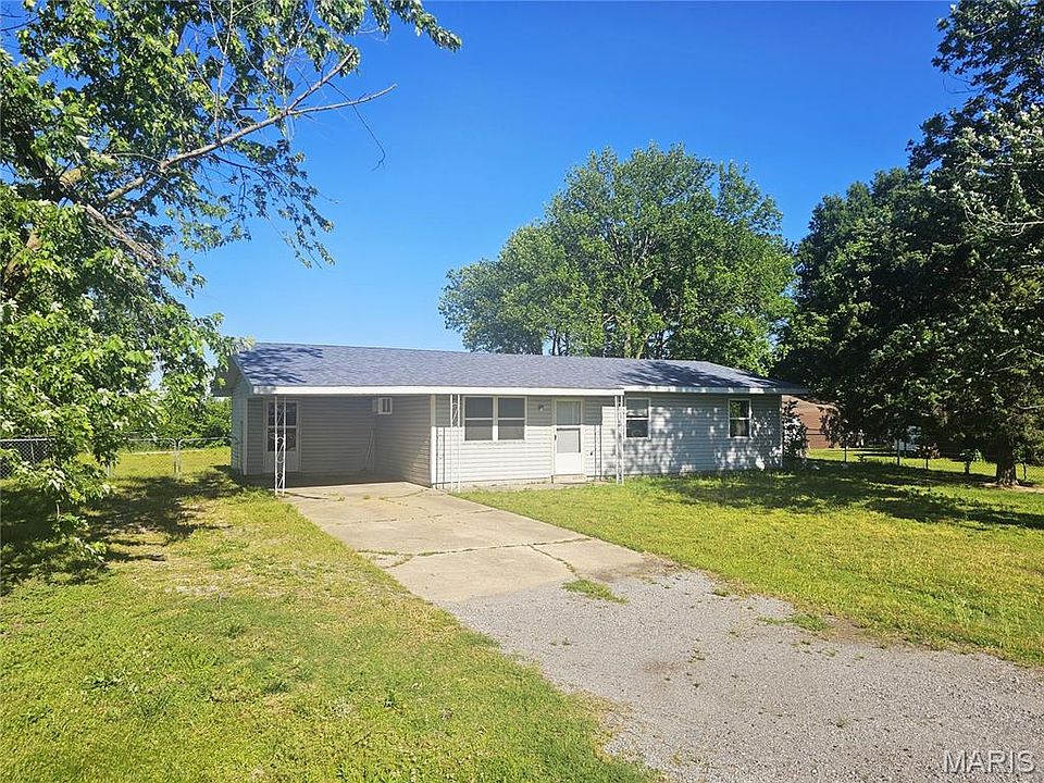 1st image of 39335 W Sue Dr