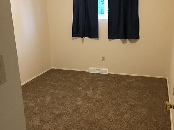 4th image of 15750 Richard Dr