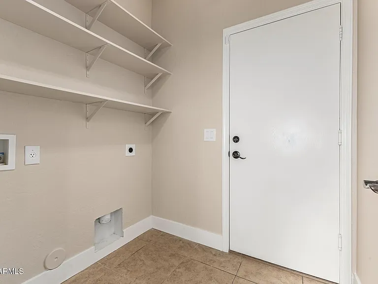 10625 E Knowles Ave — Photo 34