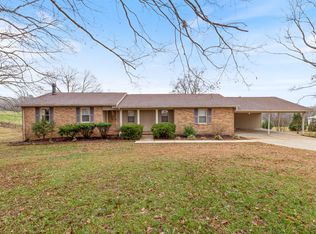 2054 Ridgecrest Dr, Dickson, TN 37055