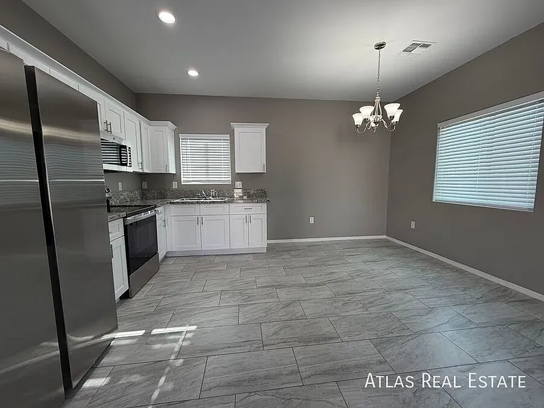 43 W Lester St — Photo 22